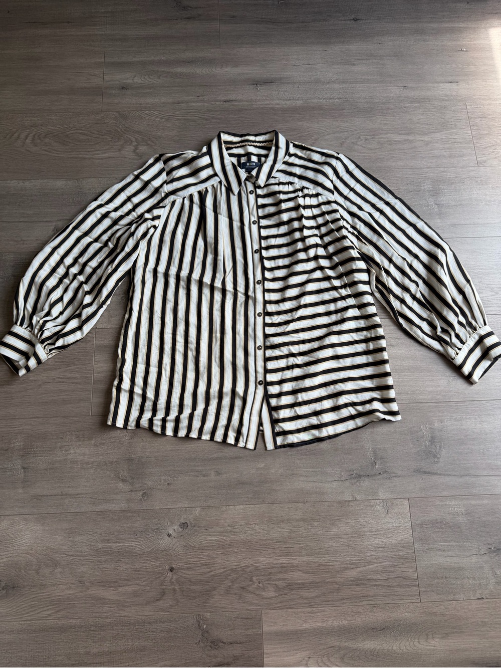 Maeve Silky Striped Buttondown - size XL